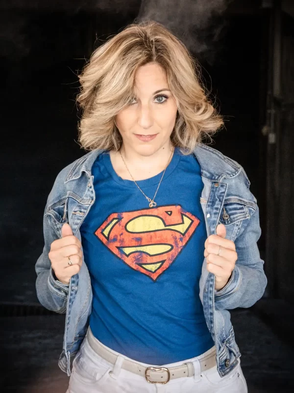formation-enneagramme-cecile-flora-portrait-superman formation-enneagramme-cecile-flora-portrait-superman